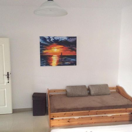 Apartments Lucija Brela Ngoại thất bức ảnh