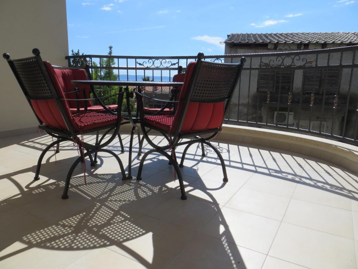 Apartments Lucija Brela Ngoại thất bức ảnh