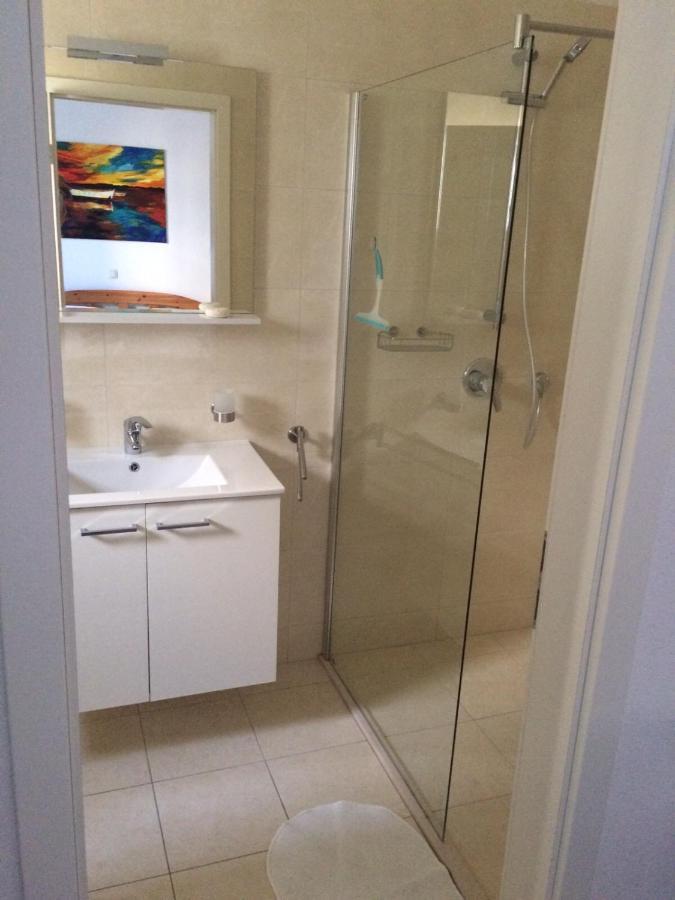 Apartments Lucija Brela Ngoại thất bức ảnh