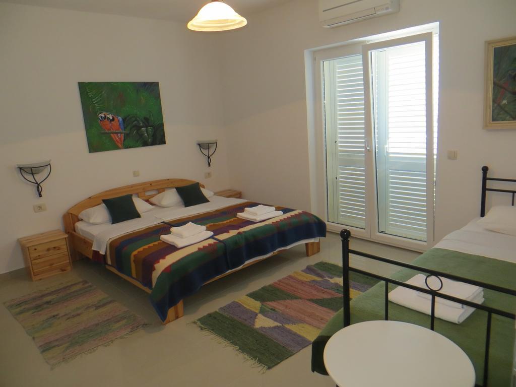 Apartments Lucija Brela Ngoại thất bức ảnh