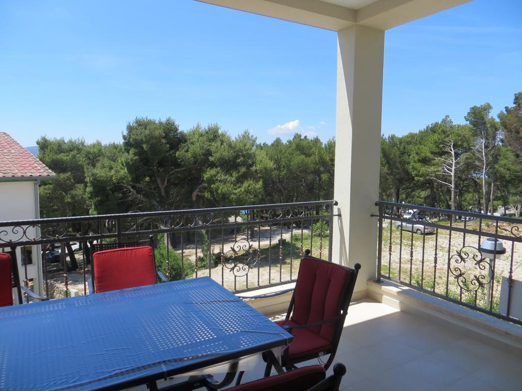 Apartments Lucija Brela Ngoại thất bức ảnh