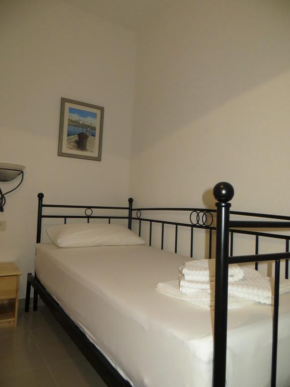Apartments Lucija Brela Phòng bức ảnh