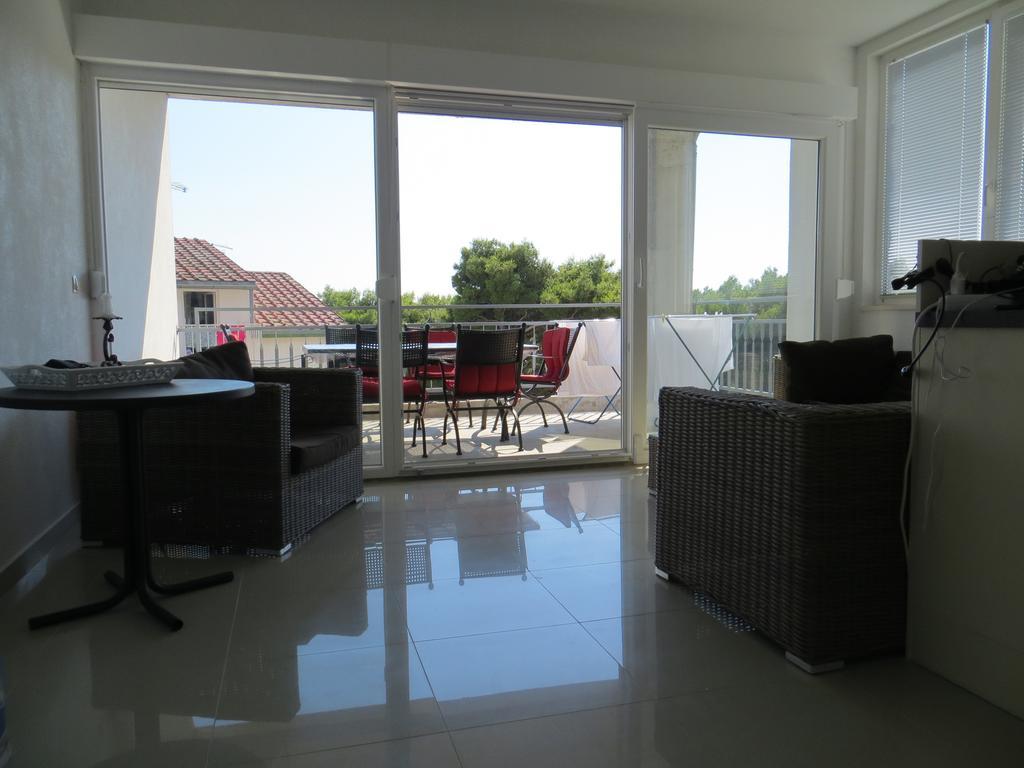 Apartments Lucija Brela Ngoại thất bức ảnh