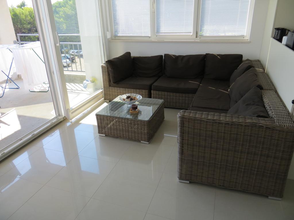 Apartments Lucija Brela Ngoại thất bức ảnh